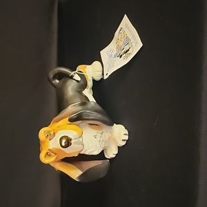 BASSET HOUND  , WINCHESTER THE BASSET HOUND BY LYNDA Corneille